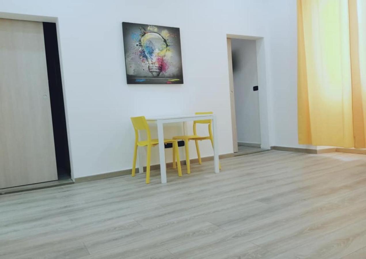 Appartamento Nuovo A 1 Minuto Dal Porto Livorno Exterior photo